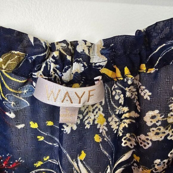 EUC LIKE NEW WAYF FLORAL SPLIT V NECK SHEER LONGSLEEVES TOP SIZE LARGE - Picture 14 of 16